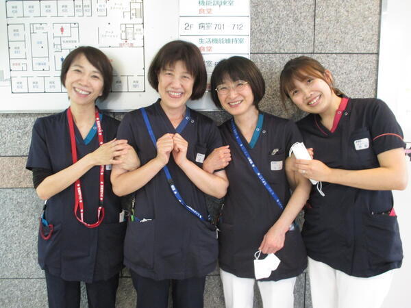 丹沢病院（病棟/日勤常勤）の看護師求人メイン写真1