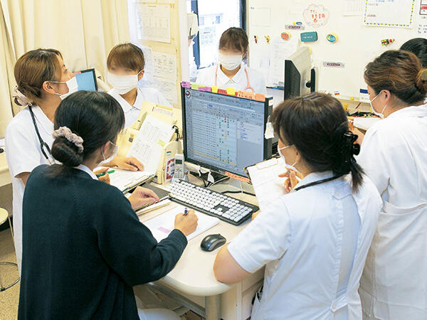 医療法人 敬親会 豊島病院（常勤）の介護職求人メイン写真2