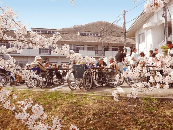 特別養護老人ホーム 三田楽寿荘（常勤）の介護職求人メイン写真2