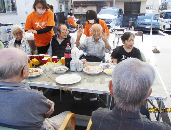 愛の家グループホーム 甲府朝気（パート）の介護福祉士求人メイン写真3