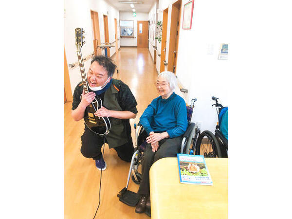 愛の家グループホーム 甲府増坪（パート）の介護福祉士求人メイン写真3