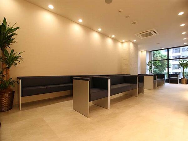 山下公園スパインクリニック（常勤）の医療事務求人メイン写真2