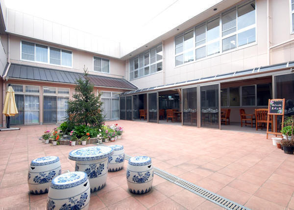 特別養護老人ホーム美咲ヶ丘（パート）の介護職求人メイン写真2