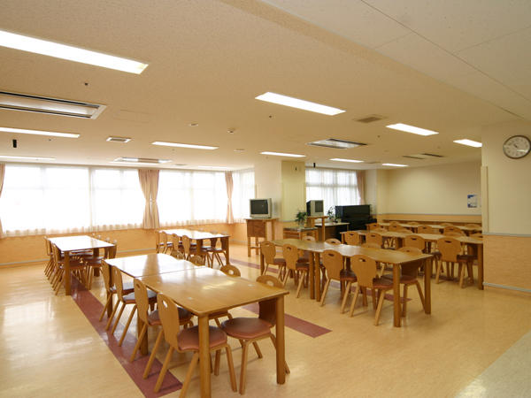 医療法人社団 青山会 青木病院(常勤)の栄養士求人サブ写真1