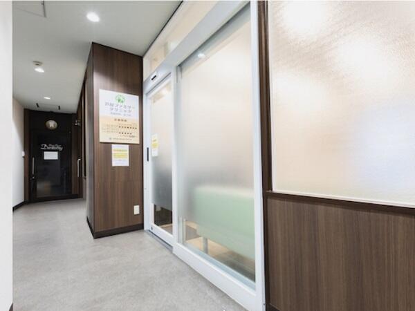 芦屋ファミリークリニック形成外科皮フ科（常勤）の看護師求人メイン写真2