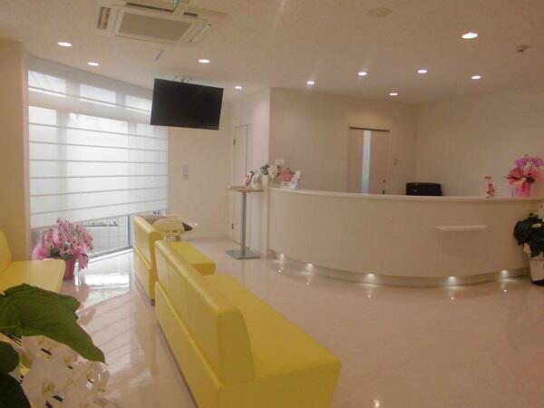 浅野産婦人科（常勤）夜勤なしの看護師求人メイン写真2