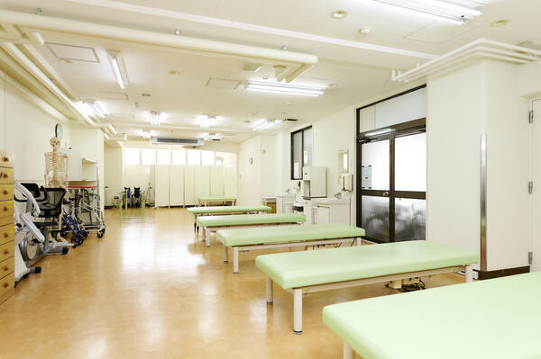 医療法人社団智聖会 安藤病院（エイド/常勤）の看護助手求人メイン写真3