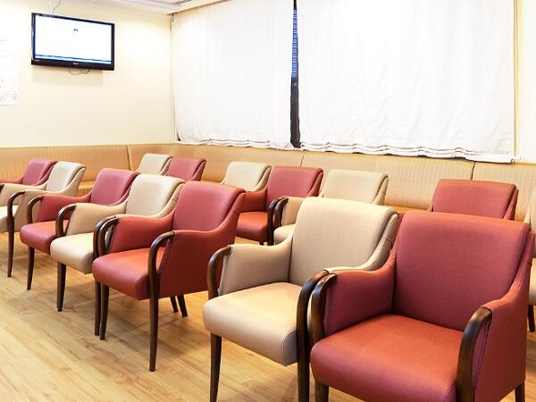 醍醐渡辺クリニック（パート）の保育士求人メイン写真5