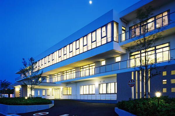 介護老人保健施設 葵の園・沼南（常勤）の介護職求人の写真