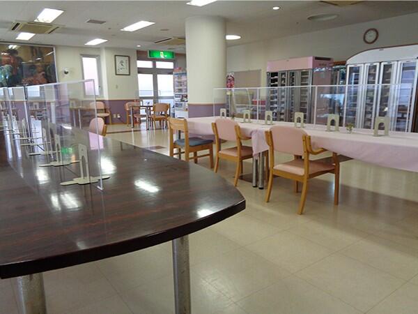 介護老人保健施設 大阪緑ヶ丘（常勤）の介護福祉士求人メイン写真3
