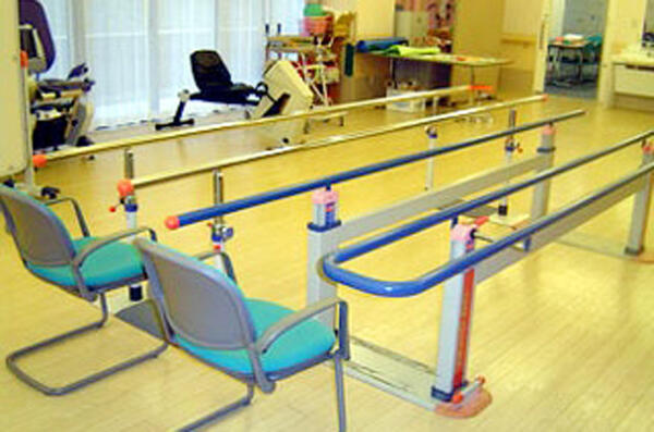 介護老人保健施設 葵の園・沼南（常勤）の理学療法士求人の写真