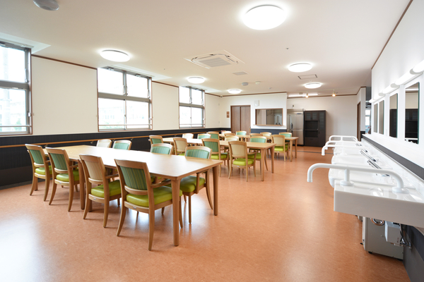 介護付き有料老人ホームみどりの郷あすか（常勤）の調理師/調理員求人メイン写真3