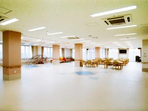 介護老人保健施設 ラプラス津田（常勤）の看護師求人メイン写真2