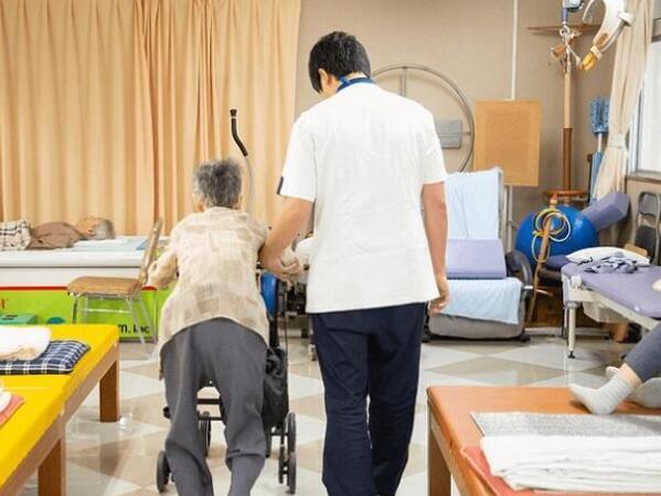 介護医療院　宮薗クリニック（常勤）の介護福祉士求人メイン写真2