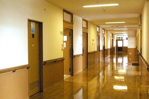 みなと病院（訪問/常勤）の看護師求人サブ写真2