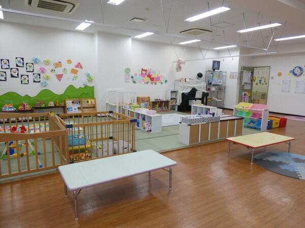 新東京病院保育室（パート）の保育士求人メイン写真1