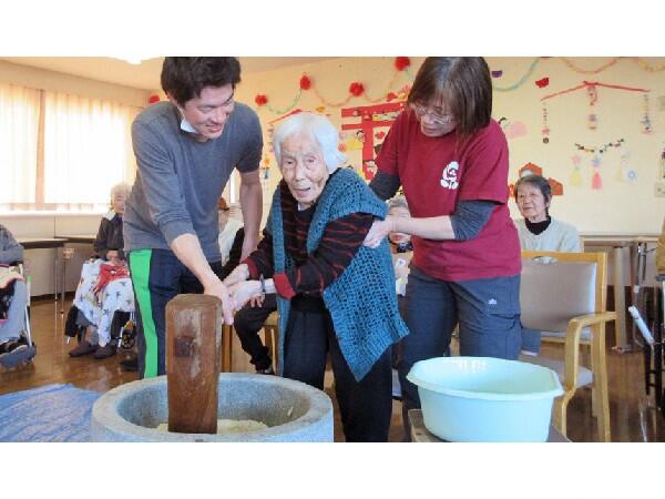 特別養護老人ホーム 粟生逢花苑（常勤）の介護職求人メイン写真2