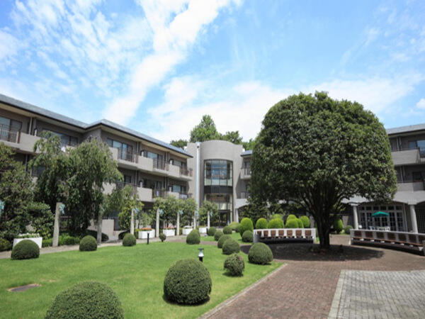 介護付有料老人ホーム ライフニクス高井戸（運営スタッフ/パート）の一般事務求人の写真