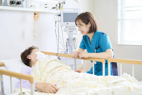 東葛飾病院（常勤）の看護師求人メイン写真1