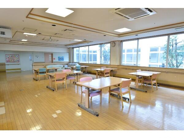 特別養護老人ホームオレンジガーデン（常勤）の介護福祉士求人メイン写真4