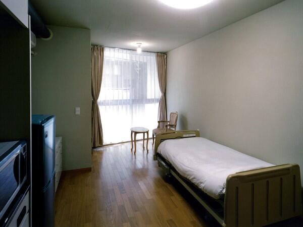 メディカルケアホーム彩生（パート）の准看護師求人メイン写真2