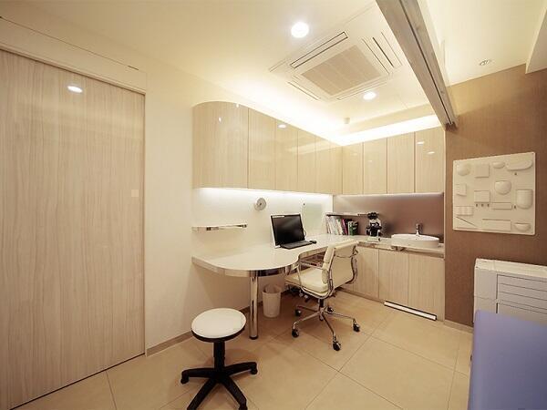 emiスキンクリニック松濤（常勤）の医療事務求人メイン写真2