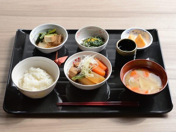 プレザングラン西宮香櫨園ダイニング(厨房/常勤)の調理師/調理員求人の写真