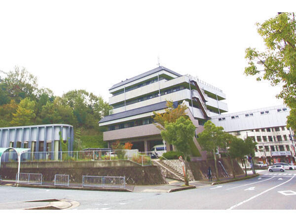 介護老人保健施設 すみれ苑（相談員/常勤） の介護福祉士求人の写真