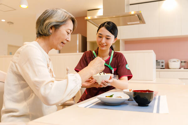 介護老人保健施設アンジェロ（常勤）の介護福祉士求人メイン写真2