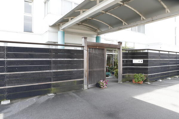 訪問看護 ロイヤルレジデンス川島（常勤）の看護師求人の写真