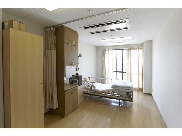 特別養護老人ホーム 摂津いやし園（常勤）の准看護師求人メイン写真2