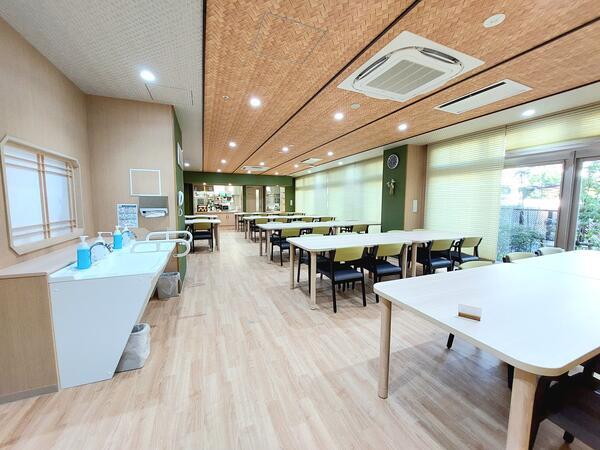 介護付き有料老人ホーム ドーミー杉並今川（常勤）の介護職求人メイン写真4