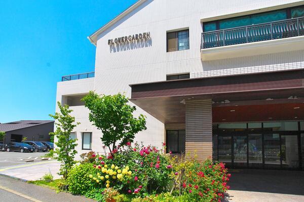介護付有料老人ホームフラワーガーデン（パート）の介護職求人の写真