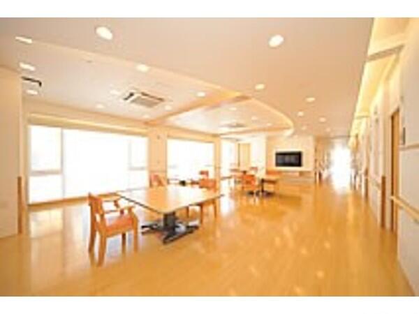 住宅型有料老人ホーム 花時計（常勤）の介護福祉士求人メイン写真5