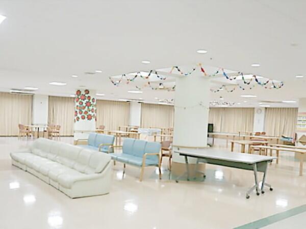 介護老人保健施設ナーシングプラザ港北（常勤）のケアマネジャー求人メイン写真3