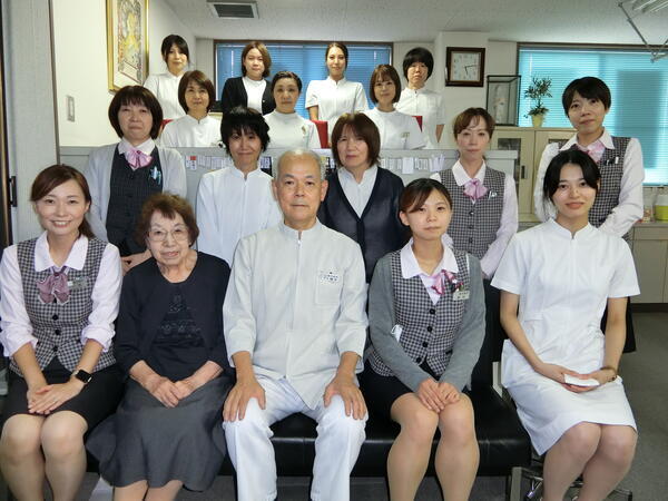 橋本眼科医院（コンタクトレンズスタッフ/常勤）の看護助手求人メイン写真2