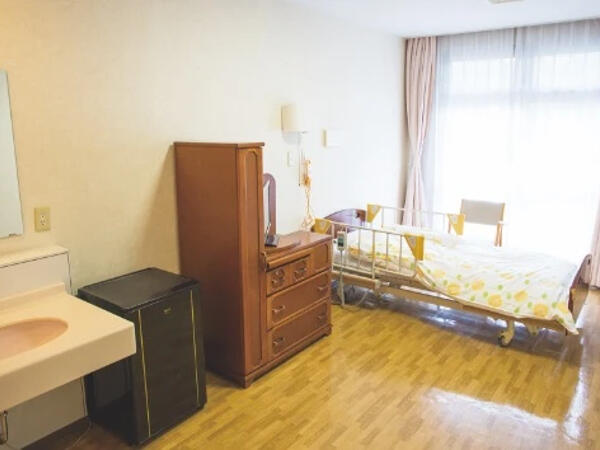 シミズひまわりの里（常勤）の看護師求人メイン写真2