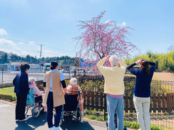 特別養護老人ホーム 印西（常勤/新卒）の介護職求人メイン写真3