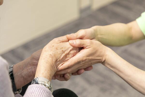 介護付有料老人ホーム ニチイホーム戸塚（パート）の介護福祉士求人サブ写真1