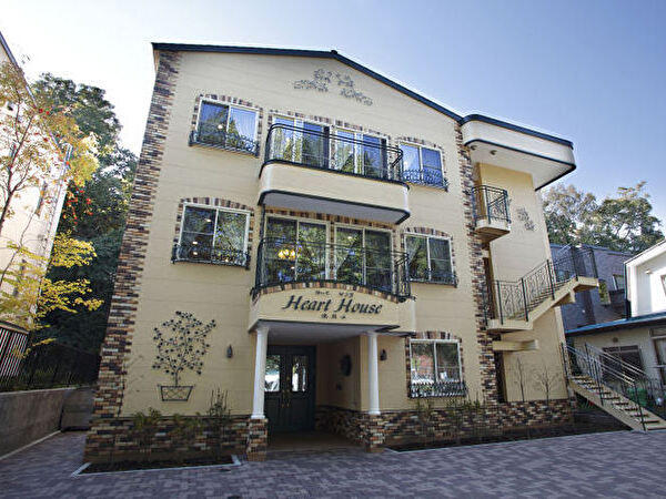 医療法人愛全会　札幌市内のグループホーム（法人一括/フルタイムパート）の介護福祉士求人の写真