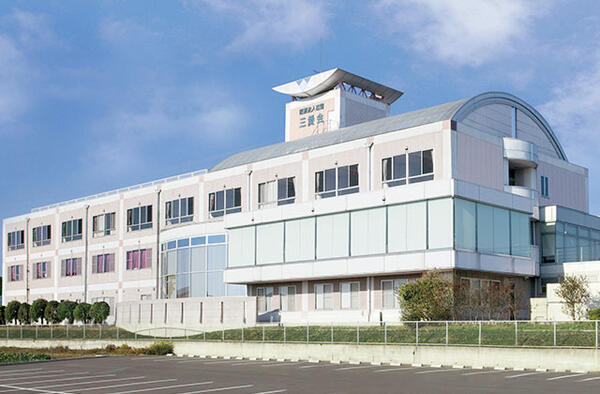 介護老人保健施設ウェルライフ三愛（常勤）の介護福祉士求人の写真