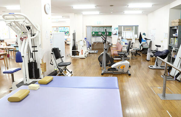 村上華林堂病院（通所リハ/常勤）の介護職求人メイン写真3