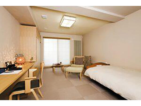 介護付有料老人ホーム「天」（正社員）の介護職求人メイン写真4