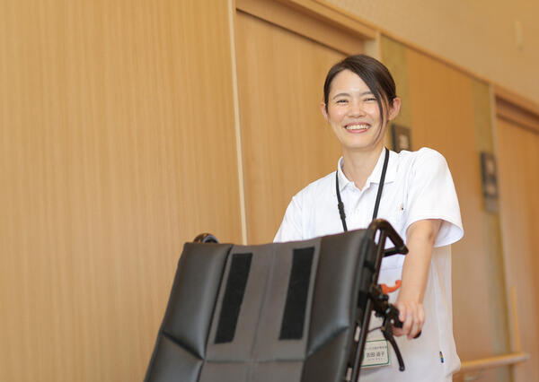 ホスピタルホームあいあい横浜（常勤）の介護職求人メイン写真2