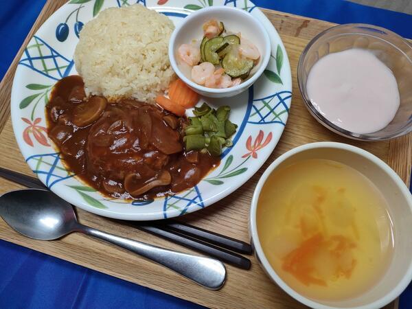 社会福祉法人 弘成会 コミュニティホームくぬぎ山（常勤）の調理師/調理員求人メイン写真5