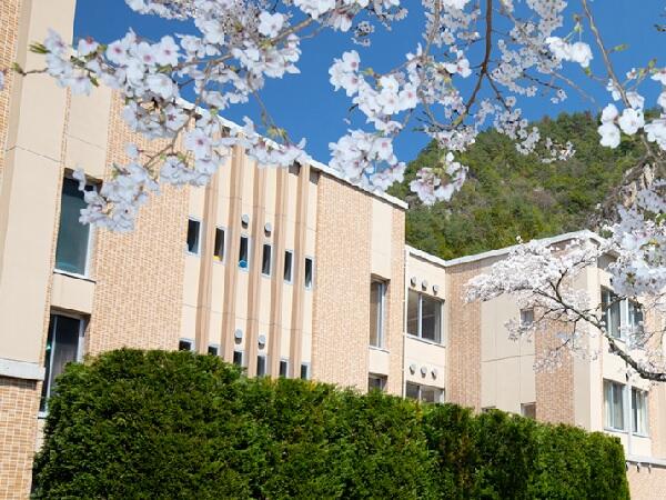 香良病院（常勤）の調理師/調理員求人の写真