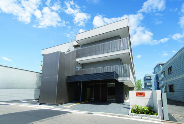 介護付有料老人ホーム ニチイホーム大倉山（常勤）の介護職求人の写真