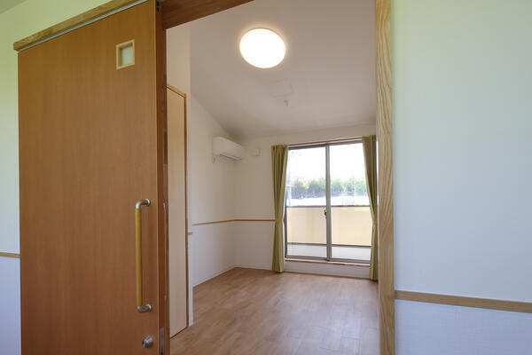 ネオライフサポート　障がい者グループホーム（夜勤専従パート）の介護職求人メイン写真4