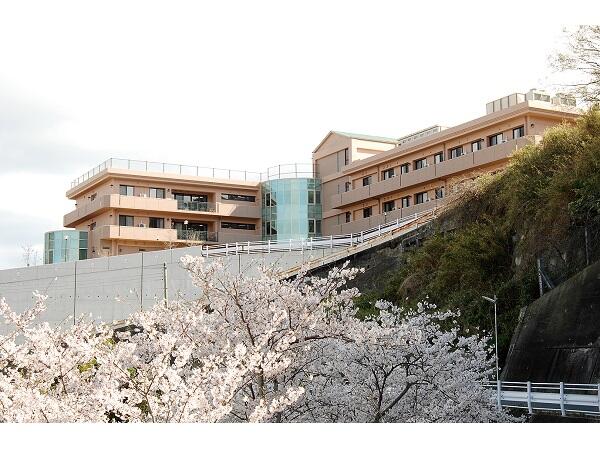 塩屋王子クリニック（パート）の送迎ドライバー求人の写真