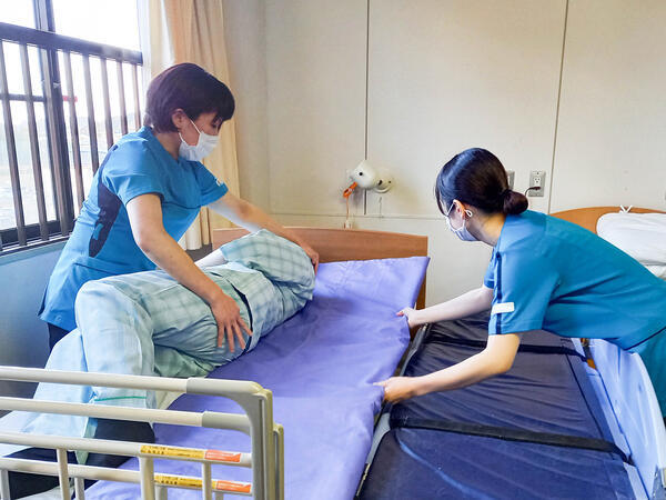 阪和第二泉北病院（パート）の看護助手求人メイン写真2